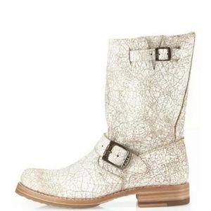 White Veronica mid calf FRYE boots